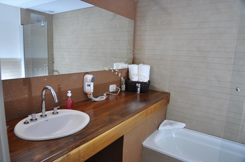 Herradura Hotel Suites Neuquén Extérieur photo