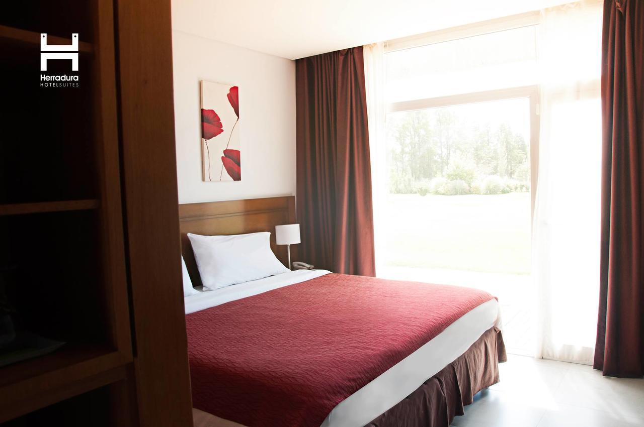 Herradura Hotel Suites Neuquén Extérieur photo